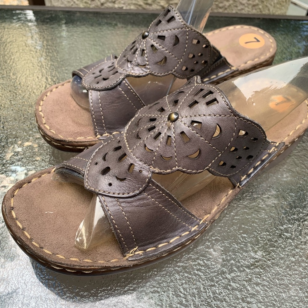 New NWOT Natural Soul By Naturalizer Brown Sandals Women’s Size 7